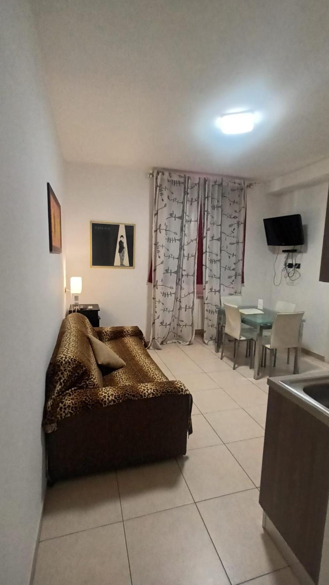 Olimpo Apartments St John In Lateran Rome Bagian luar foto